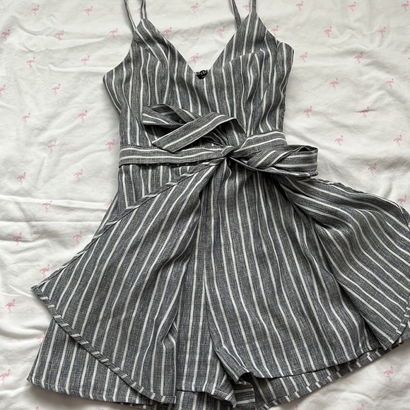 Grey and White Stripped Romper - Picture 2 of 4